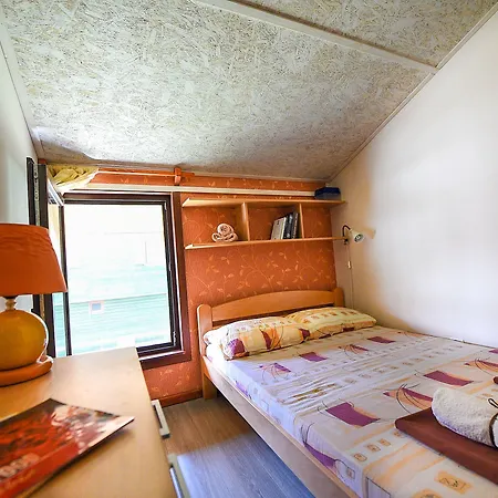 San Art Floating & *