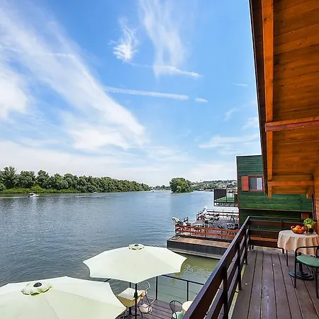 San Art Floating & Belgrado