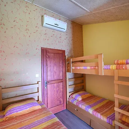 San Art Floating & Βελιγράδι