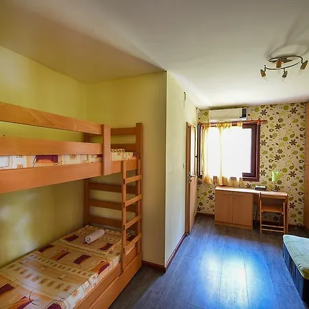 San Art Floating & 베오그라드