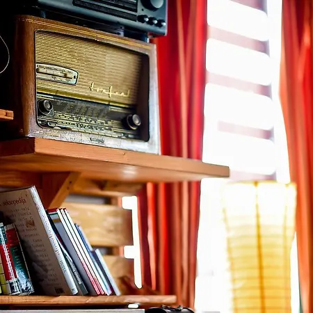 Hostel San Art Floating & Βελιγράδι