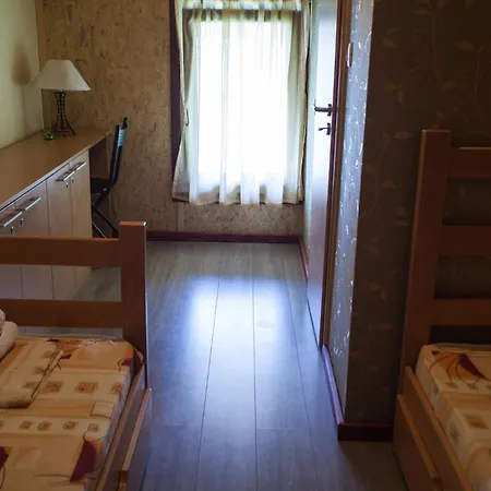 San Art Floating & Βελιγράδι