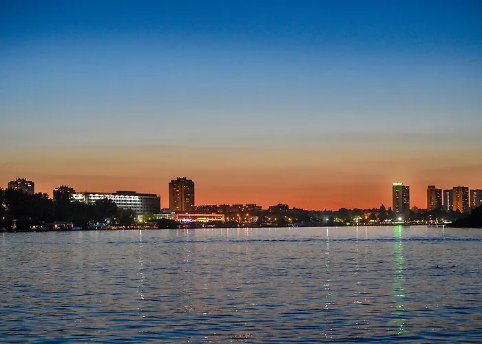 Hostel San Art Floating &